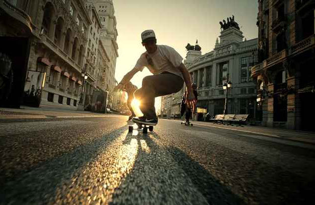 Surfing the city - Madrid Longboard