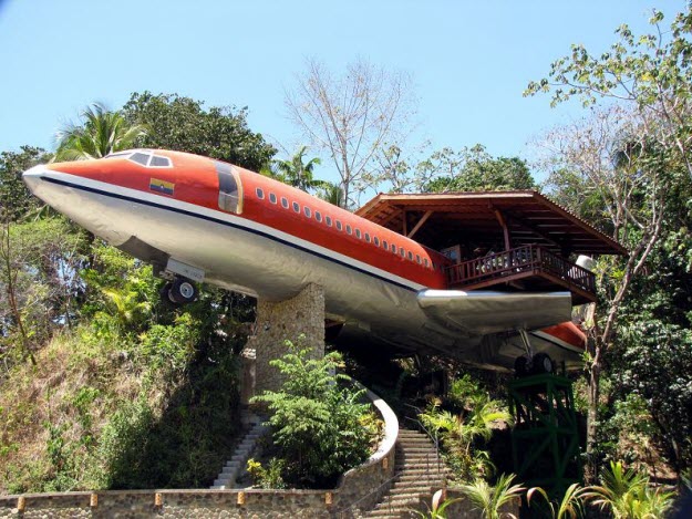 Repülőgéphotel Costa Ricán