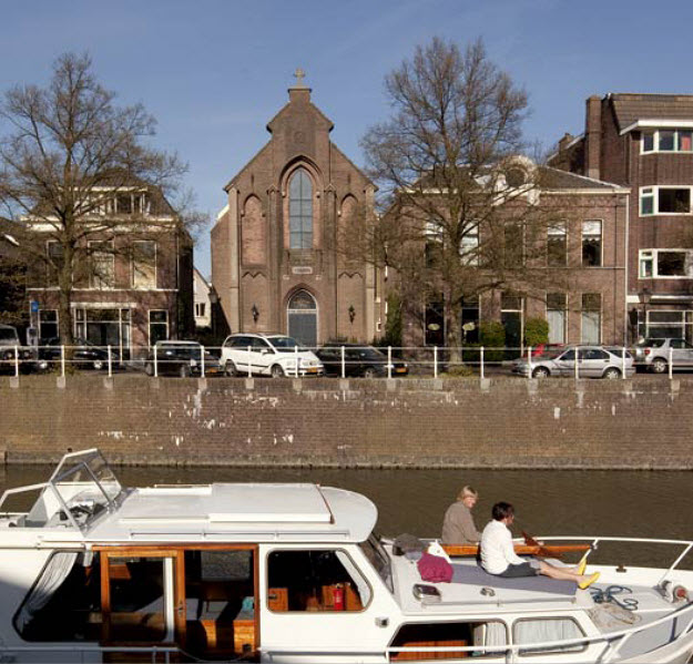 Ha kell egy templom, van egy eladó Utrechtben...